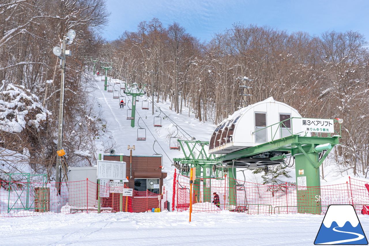 札幌藻岩山スキー場｜ふわっふわの粉雪シーズン到来！思いっきり多彩なコースを楽しみましょう！